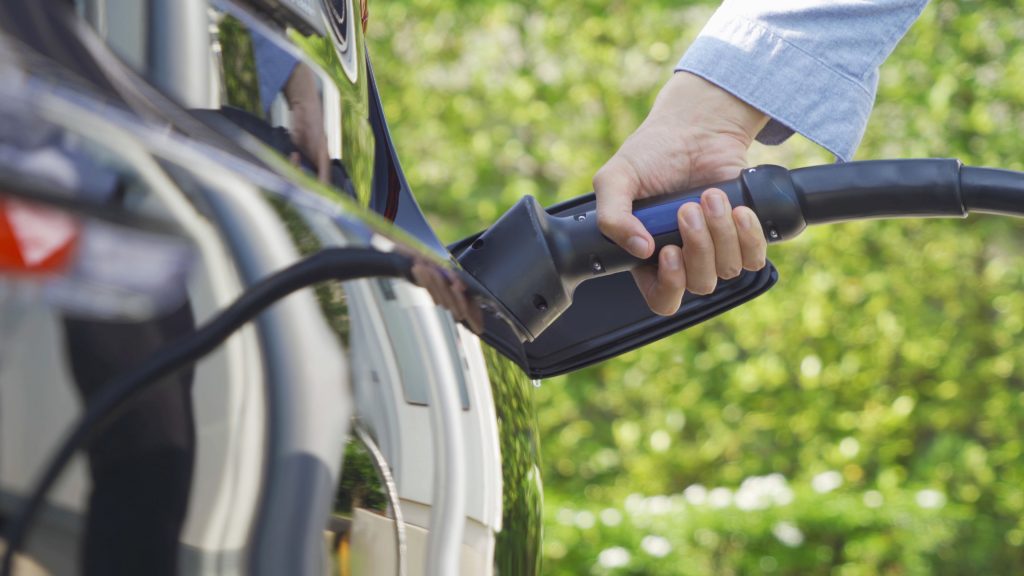 benzine of elektrische auto kopen