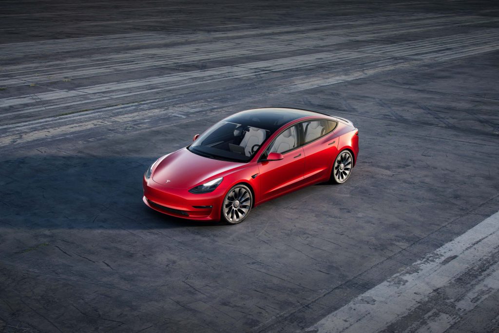 Tesla verlaagt prijs van elektrische sedan model 3